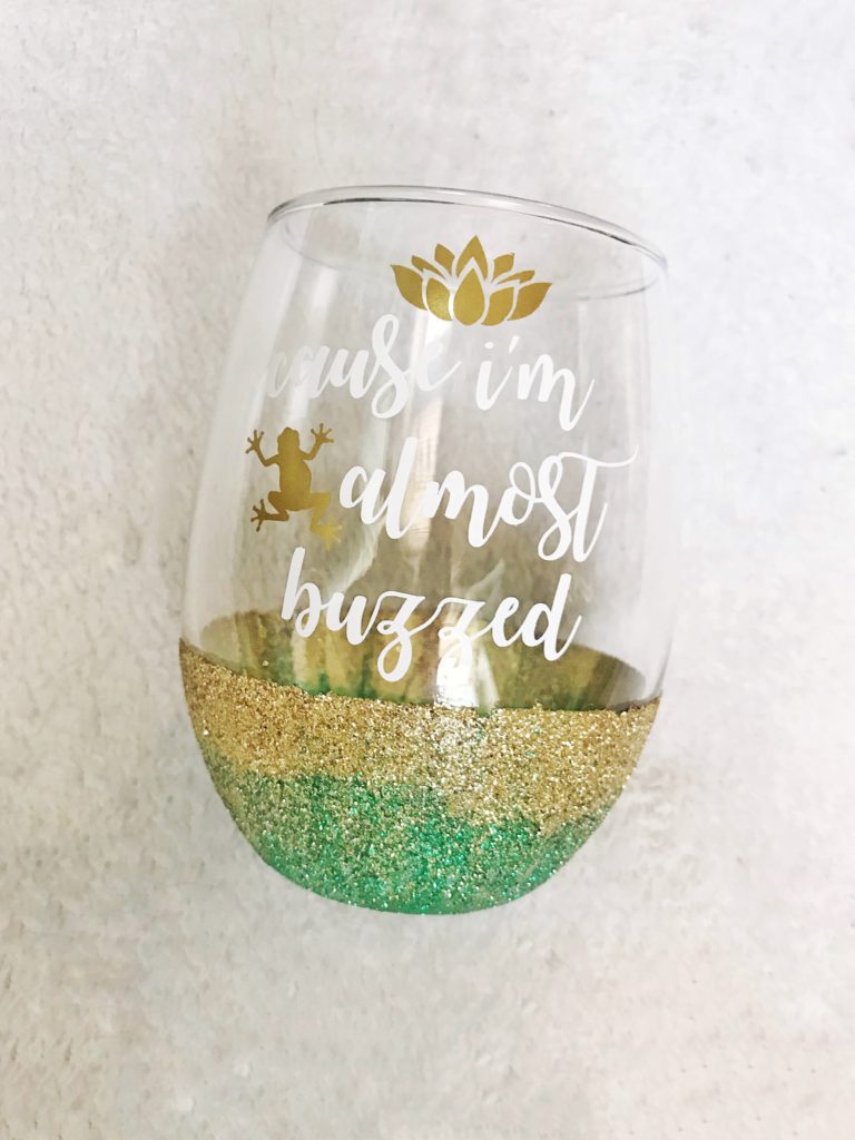 http://www.kellydoeslife.com/wp-content/uploads/2020/09/Cause-Im-Almost-Buzzed-Glitter-Wine-Glass-768x1024.jpeg