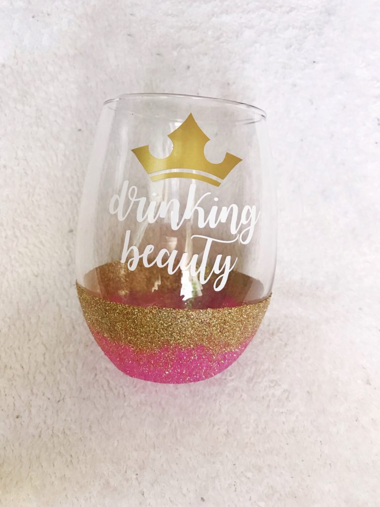 http://www.kellydoeslife.com/wp-content/uploads/2020/09/Drinking-Beauty-Glitter-Wine-Glass-2-1-768x1024.jpeg